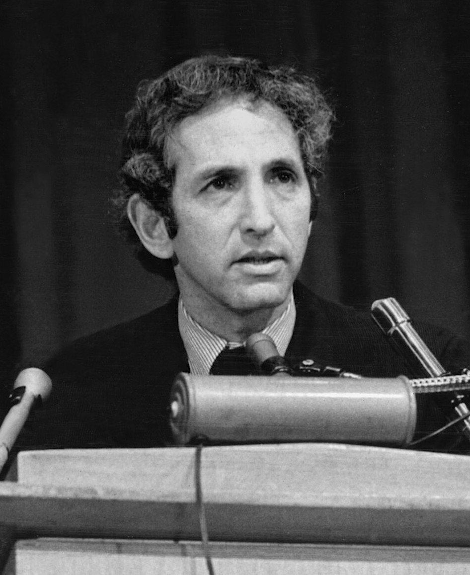 Daniel Ellsberg at a 1972 press conference